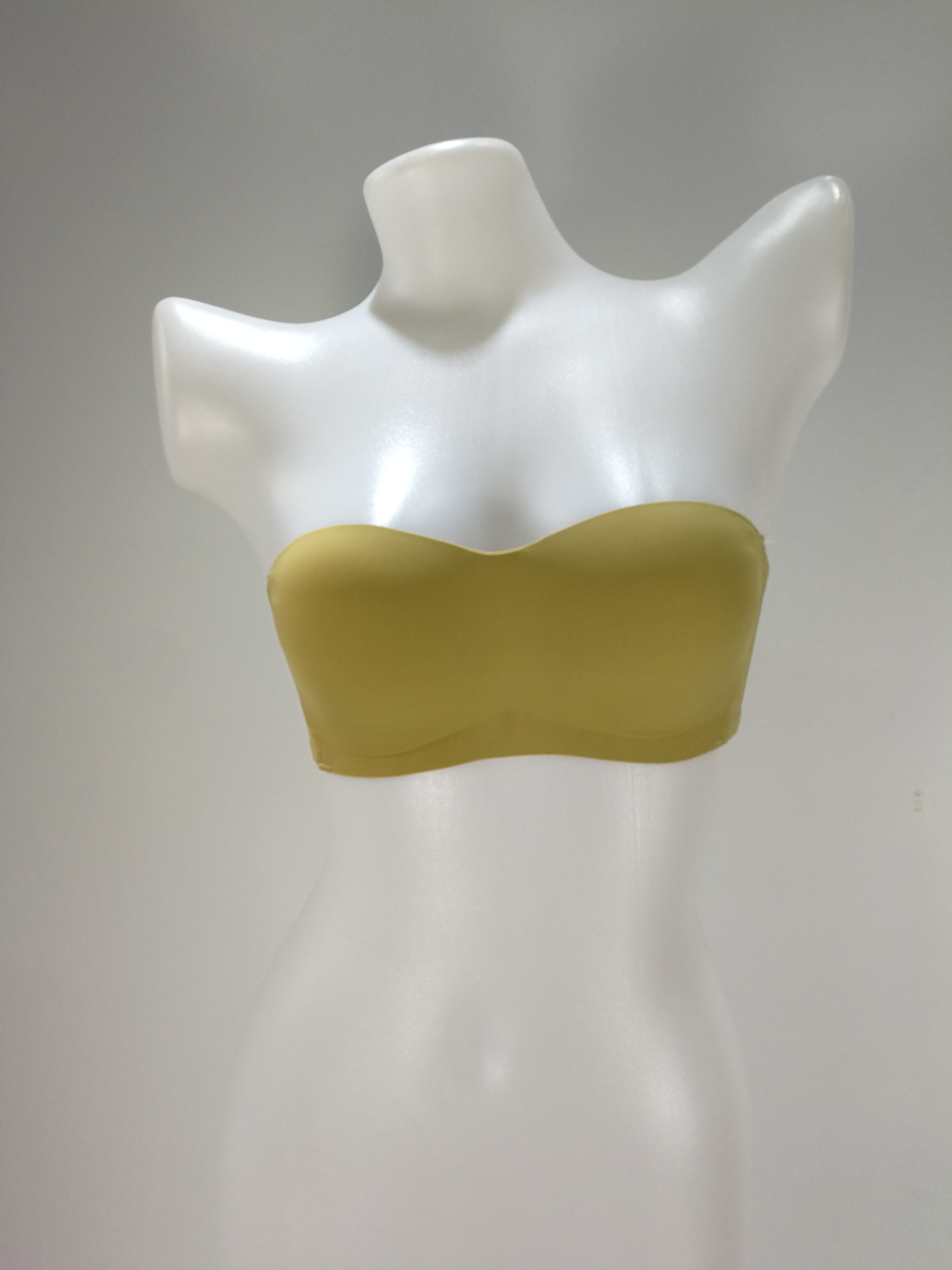 Half mould cup bra with bonding