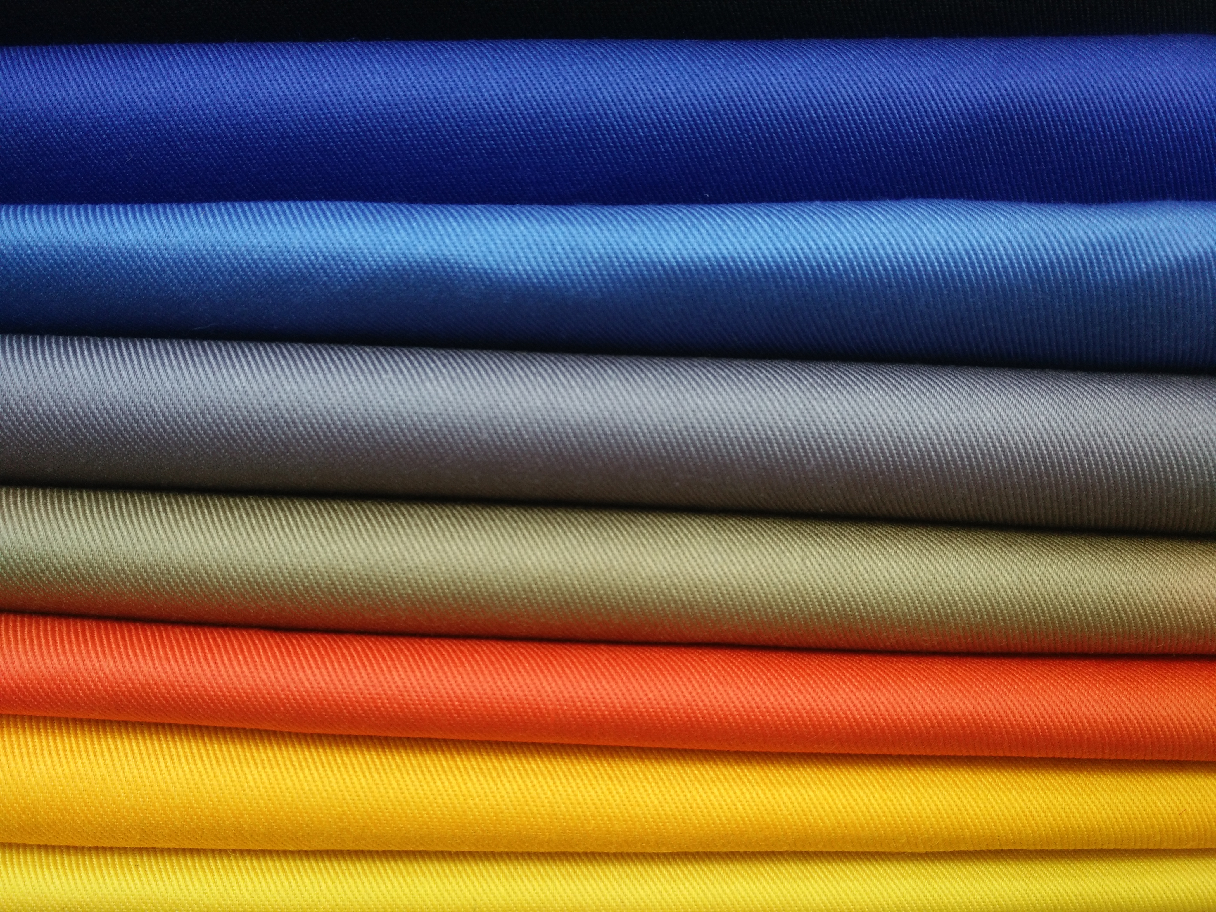 Polyester Cotton Dyed Twill 2/1 235GSM