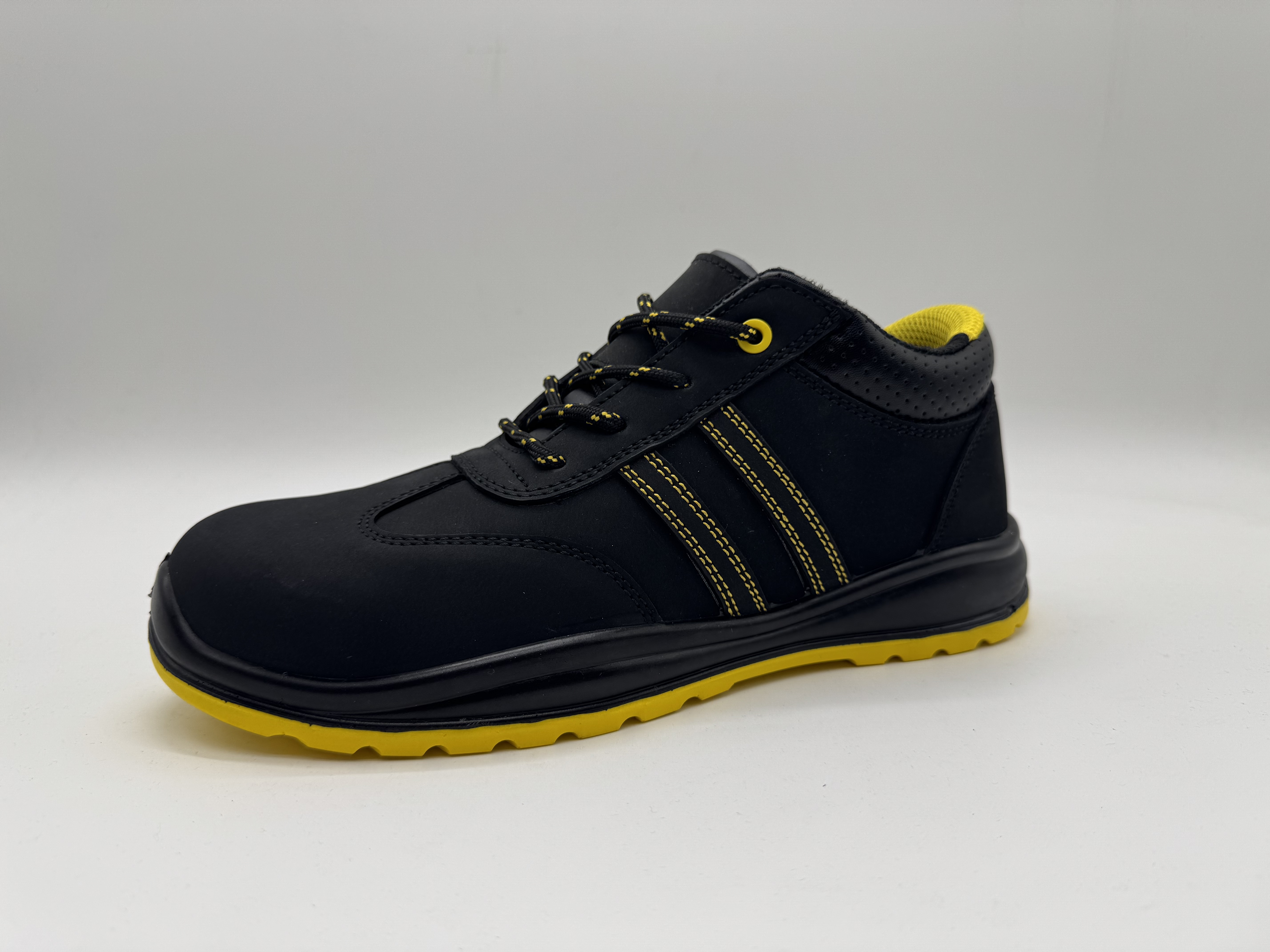 Safety shoes