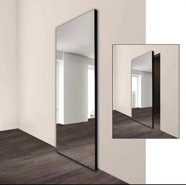Trackless sliding door system