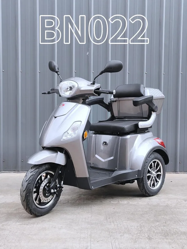 Electric Tricycle Open 3-Wheel Mobility Scooter – Portable Lifestyle, Stable Riding