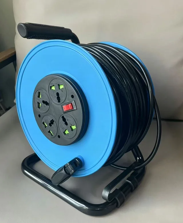 Industrial wheel extension socket