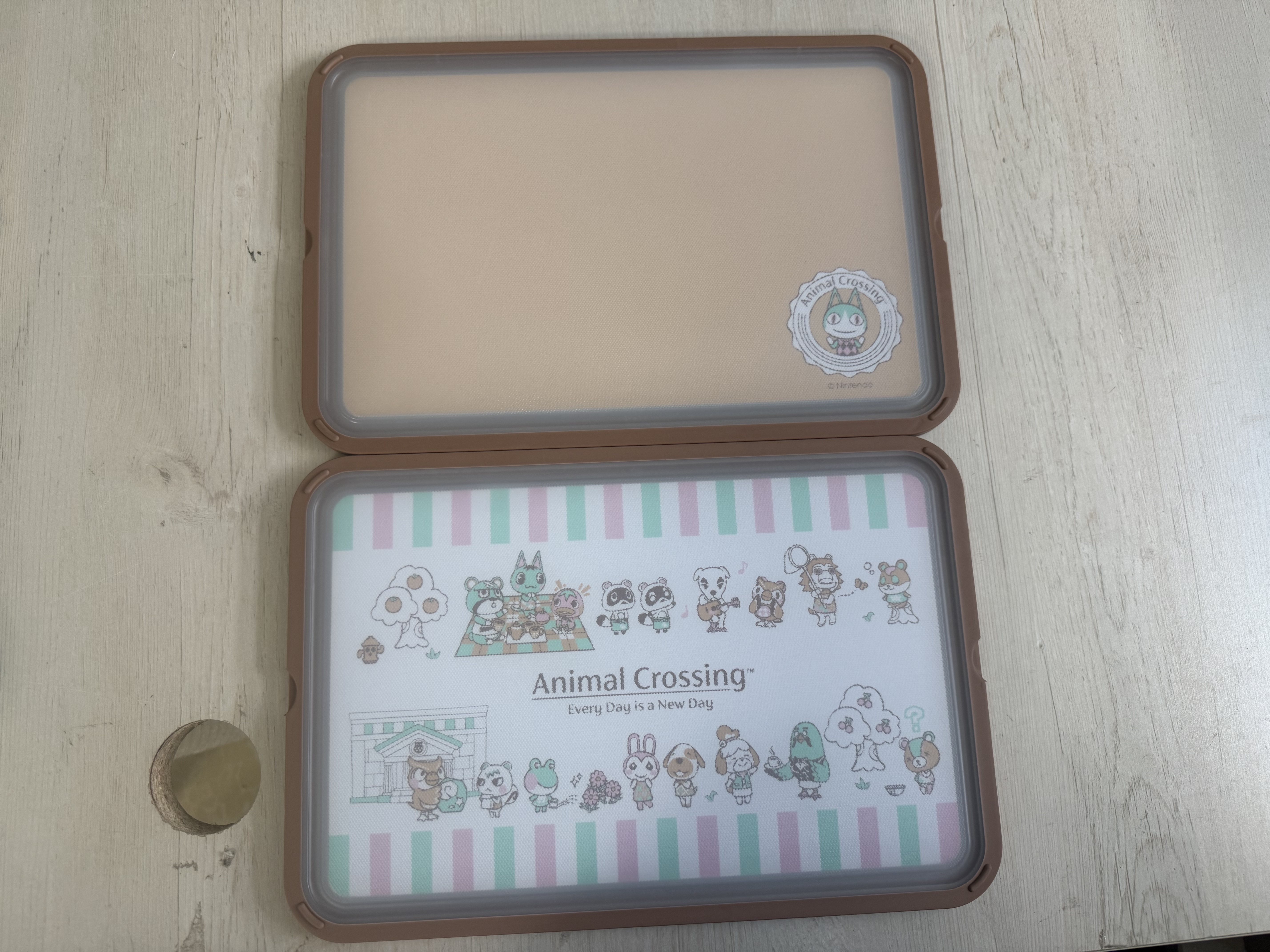 Two-tone Antibacterial Non-slip Cutting Board