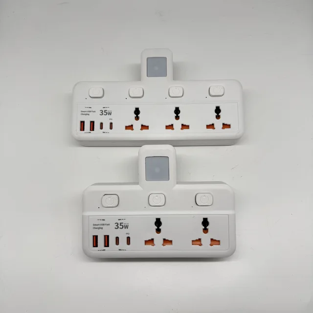 Fast charging travel adapter plug