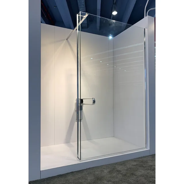 Walk in shower screen