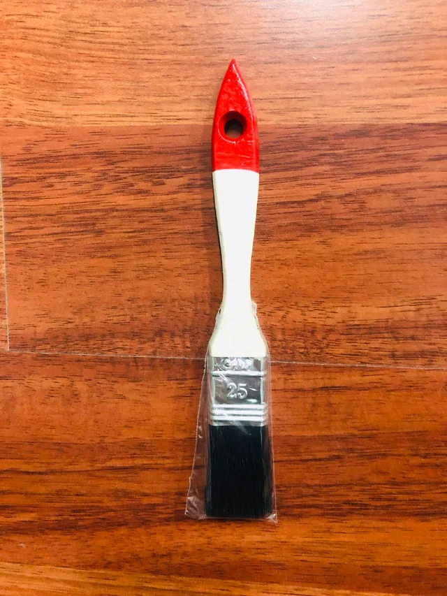 Chip brush