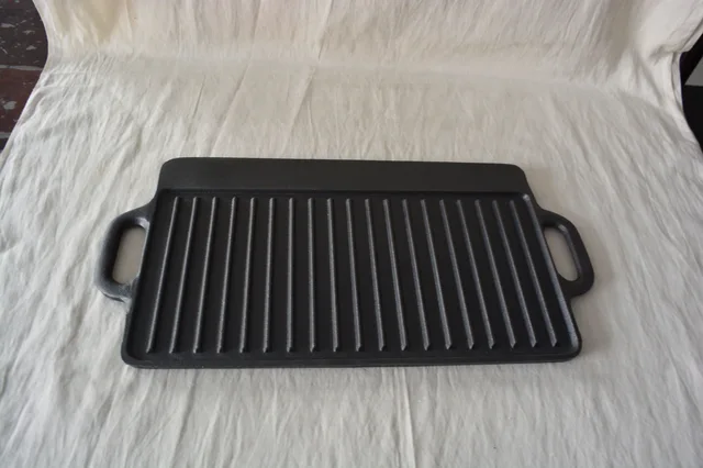 Cast iron preseasoned BBQ griddle