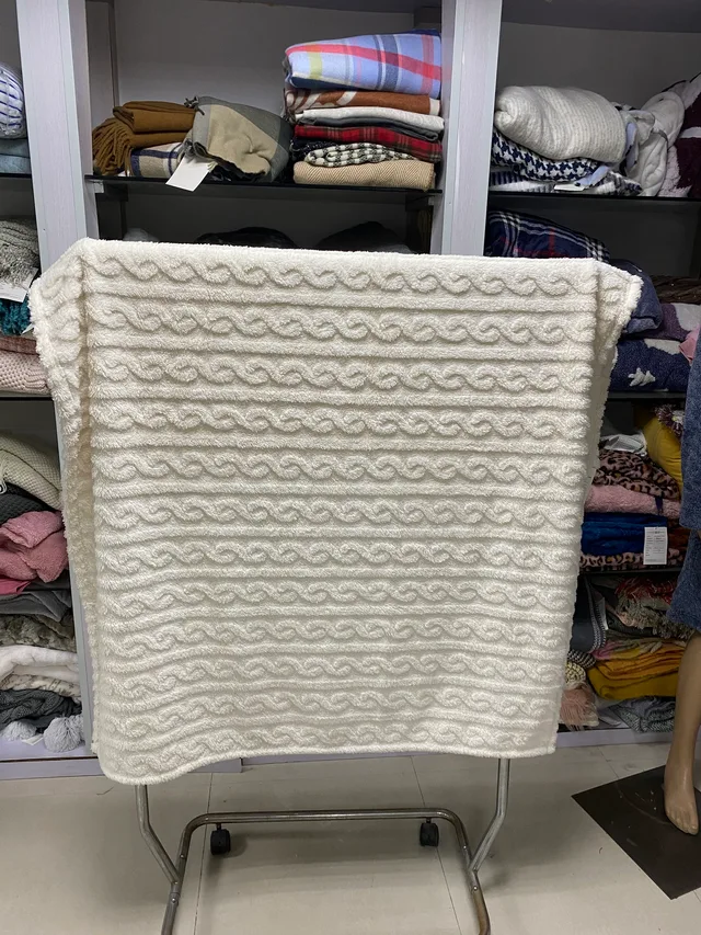 Flannel Jacquard blanket