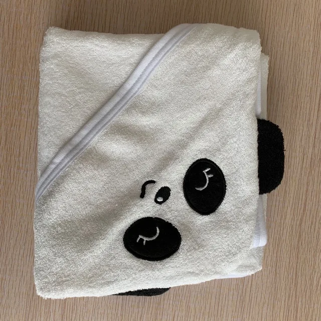 Baby hooded towel， hooded bath towel