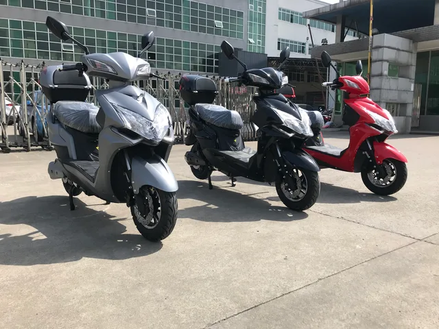 2020 With Eec New Scooter 2000w Lead Acid Battery Lithium Battery Electric Scooter Named Racer