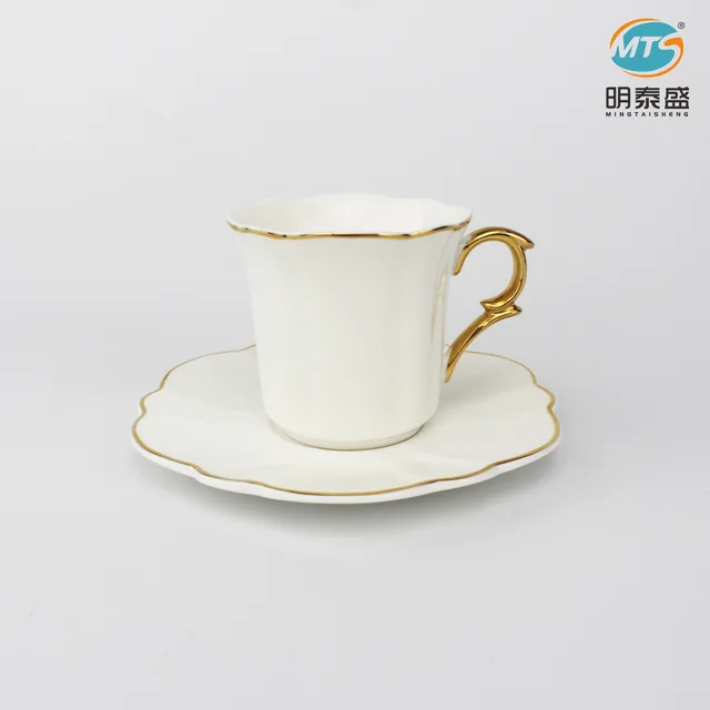 Ceramic cup&saucer