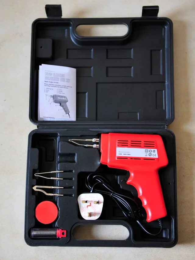 Fast soldering iron