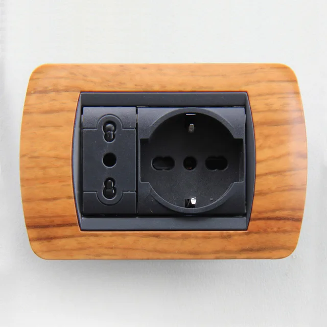 16A Italian wall socket