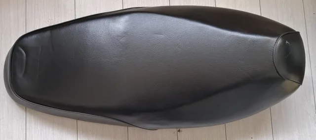Motorcycle seat