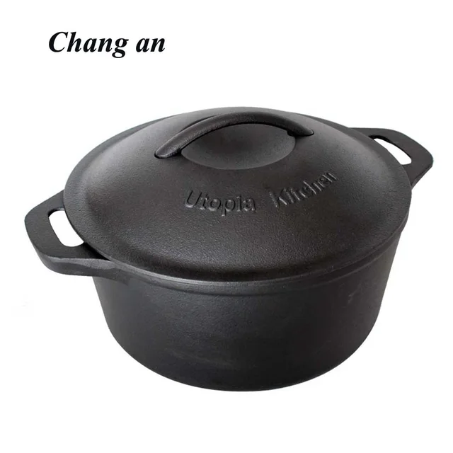 Cast iron dutch oven with whole casting handle