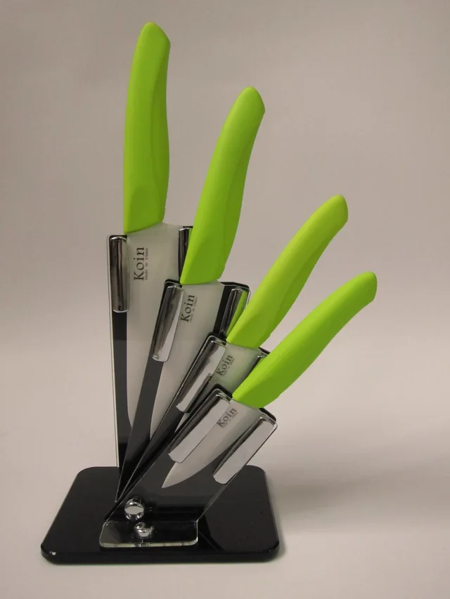 Ceramic knife set
