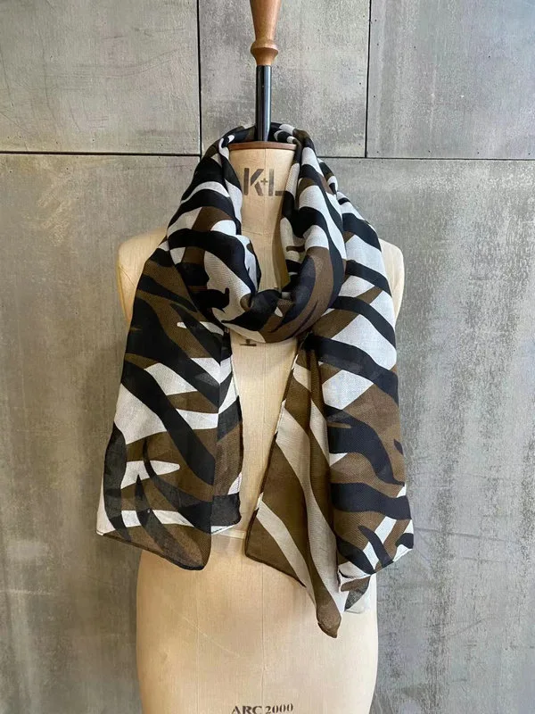 2020 New scarf Animal print Zebra print women fashion spring summer ladies light woven details scarves