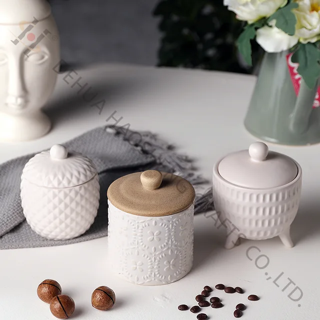 Ceramic Jar wiht emboss pattern