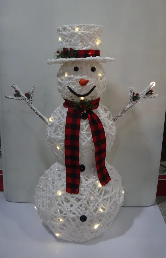 Cotton Yarns Snowman