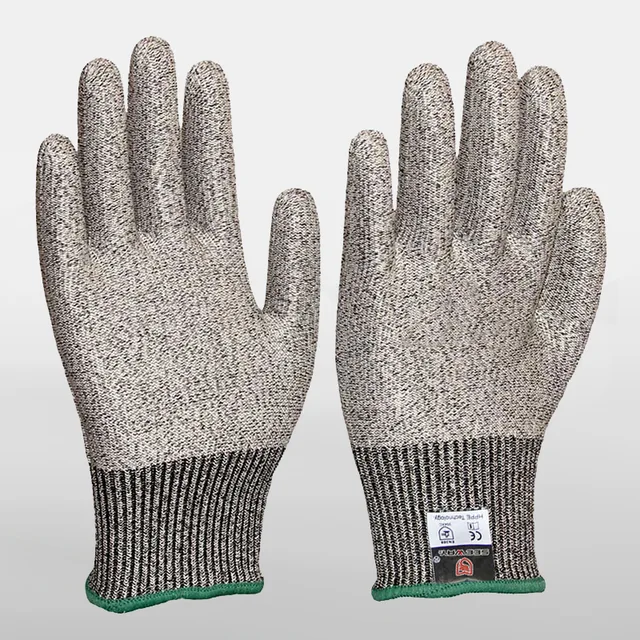 Cut resistant gloves