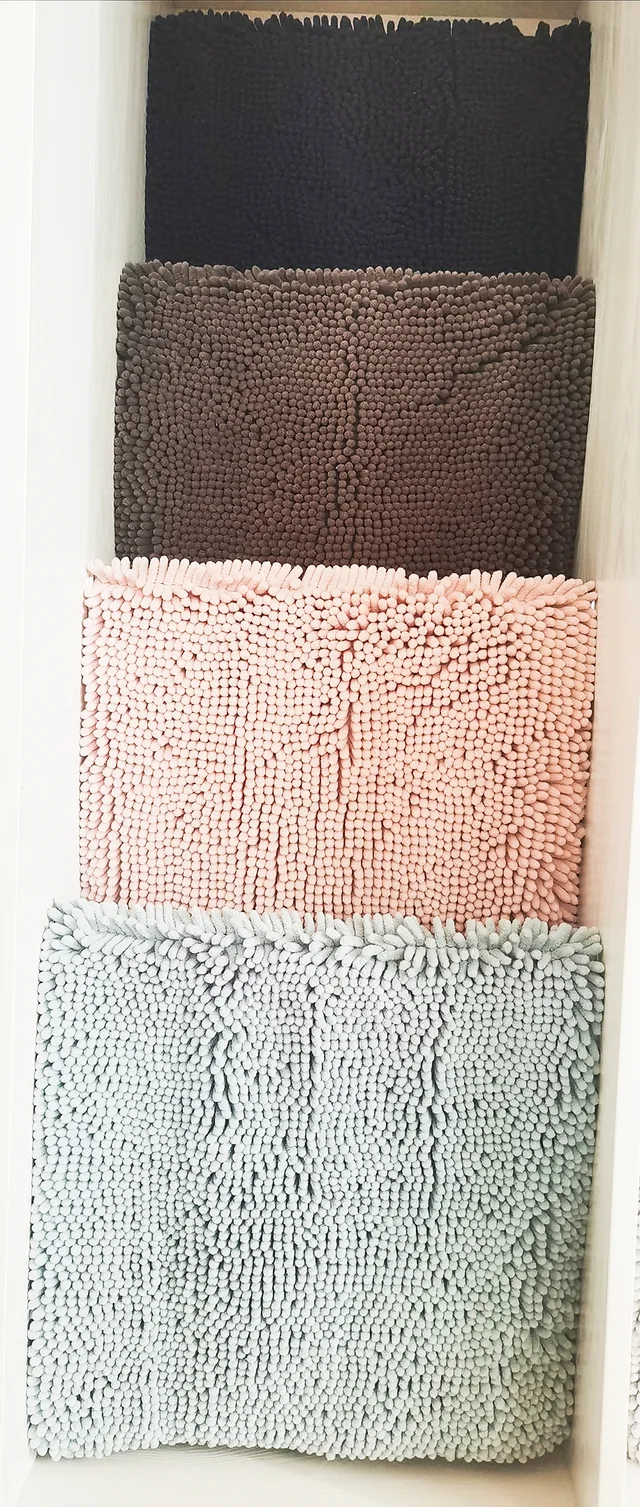Middle pile chenille bathmat