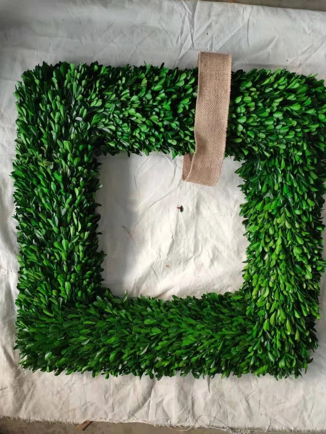 Preserved boxwood square wreath