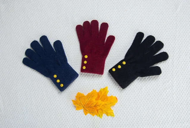 Woman acrylic gloves