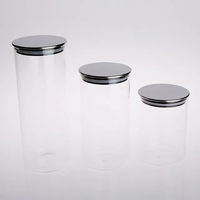 Heat-resistant glass canister with metal lid