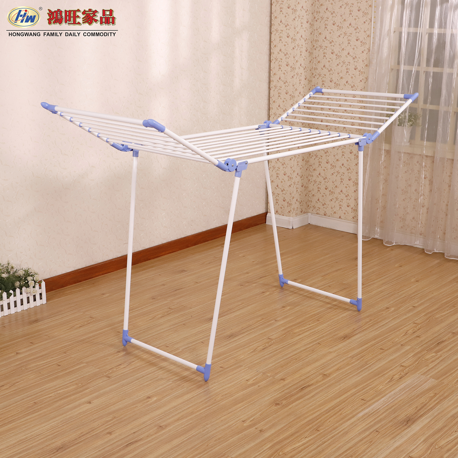 Standing clothes rack