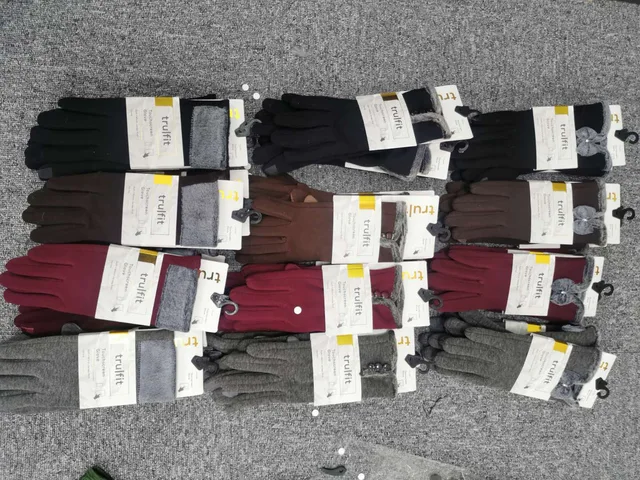 Wool Glove
