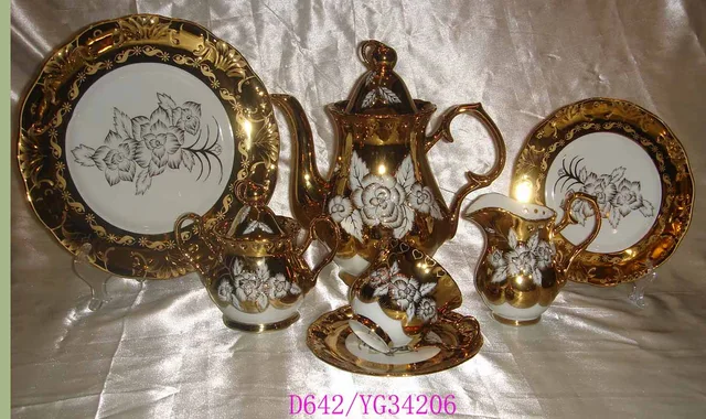 Porcelain Dinner Set
