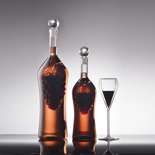 Borosilicate glass wine bottle