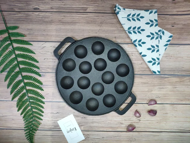 Cast iron bakeware