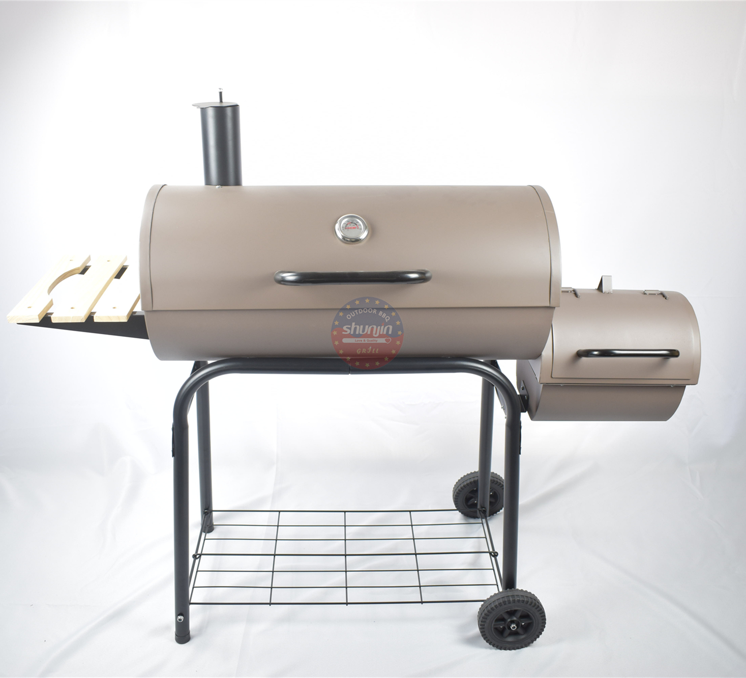 Outdoor Charcoal BBQ grill