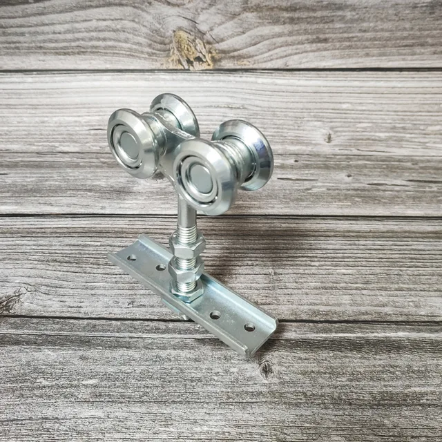 Sliding door roller