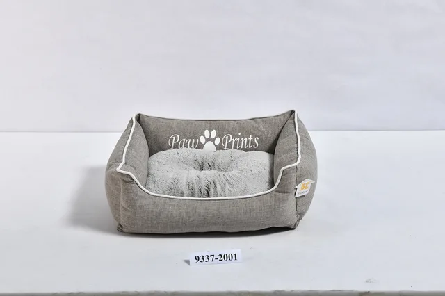 Square pet bed