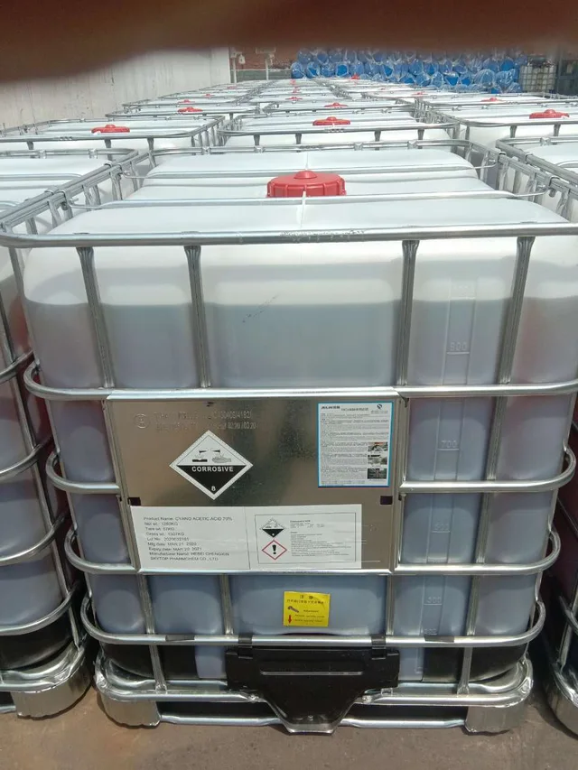 Cyanoacetic Acid 70%