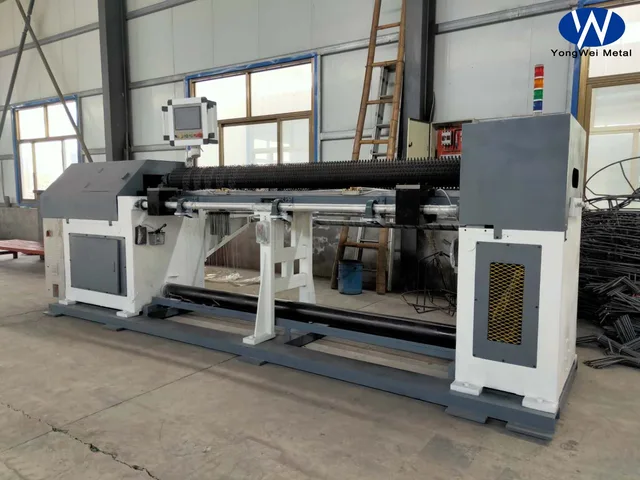 Reverse twist hexagonal wire mesh machine