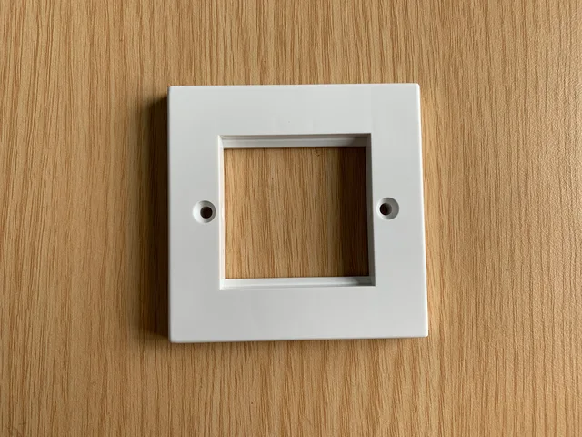 Face plate