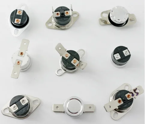 Button thermostat