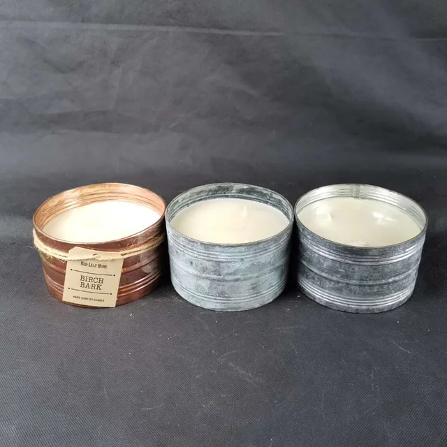 Metal tin candles