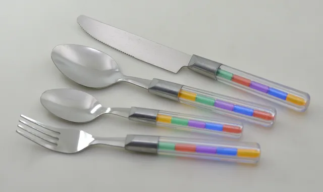 Wholesale Plastic handle cutlery set knife fork spoon stainless steel
