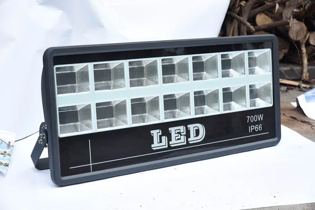 CET-108C 700W new model flood light big watt floodlight