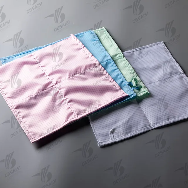 Microfiber cleanroom cloth