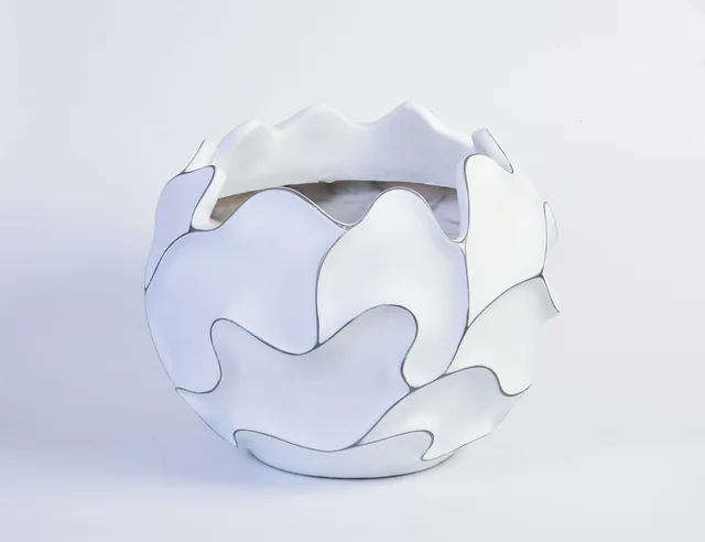 Polyresin pot