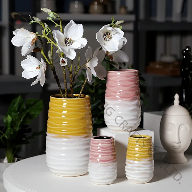 Ceramic Vase with Reactive Glazing