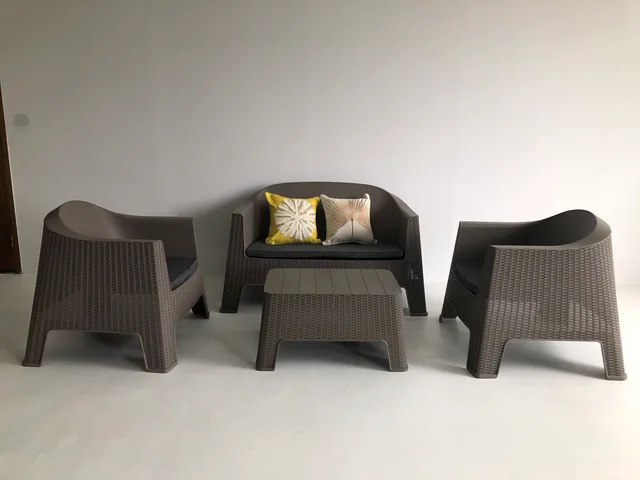 Plastic Outdoor/Garden/Patio/Backyard Furniture Set