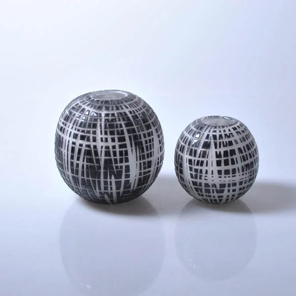 Glass vase