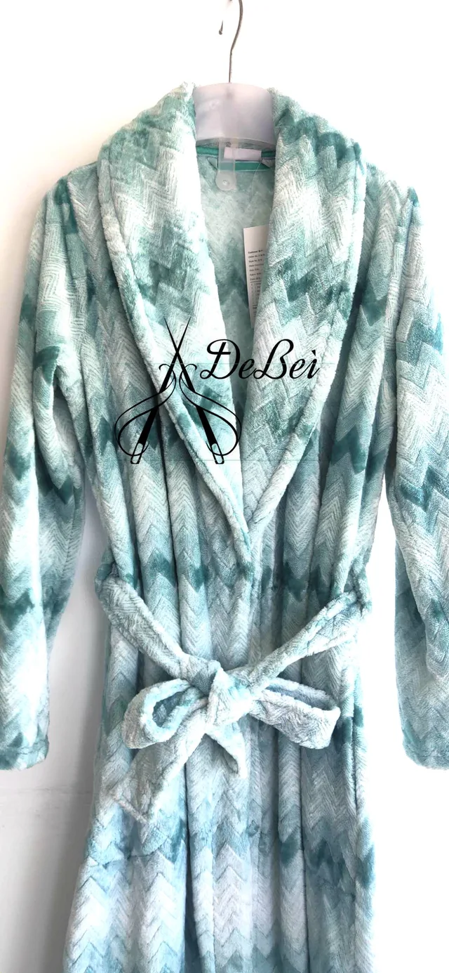 Ladies jacquard with doubledye flannel colar fleece bathrobe