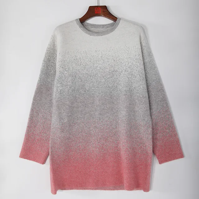 Ladies knitting pullover